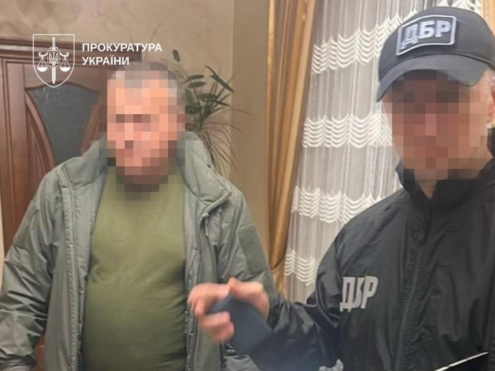 На Волині та Рівненщині 12 посадовців «Лісів України» продавали деревину за заниженими цінами