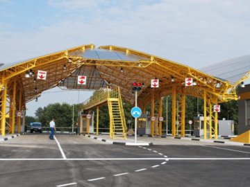 Через Ягодин намагалися незаконно вивезти дрова