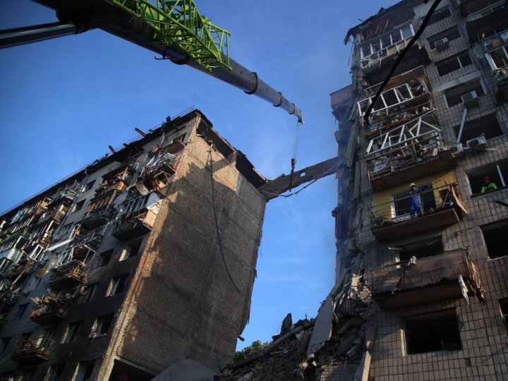 Понад 440 дронів та 32 ракети росія запустила по Україні, - Зеленський