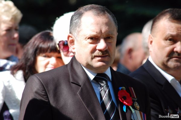 9 травня у Луцьку: квіти, сльози та молитви. ФОТО