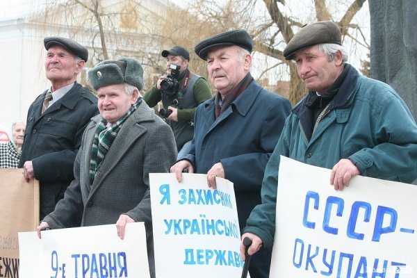 «Вставай, Україно» у Луцьку: обличчя протесту. ФОТО