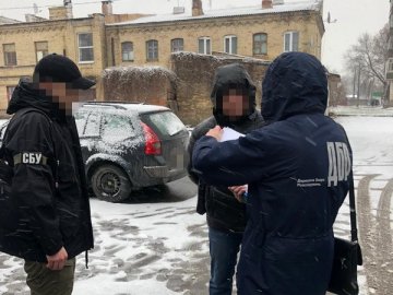 Суд виніс вирок експрацівнику МВС з Луцька, який торгував посадами в СБУ