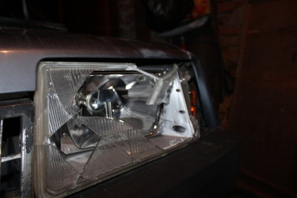 Автомайданівці знайшли авто, яке збило двох людей. ФОТО. ВІДЕО