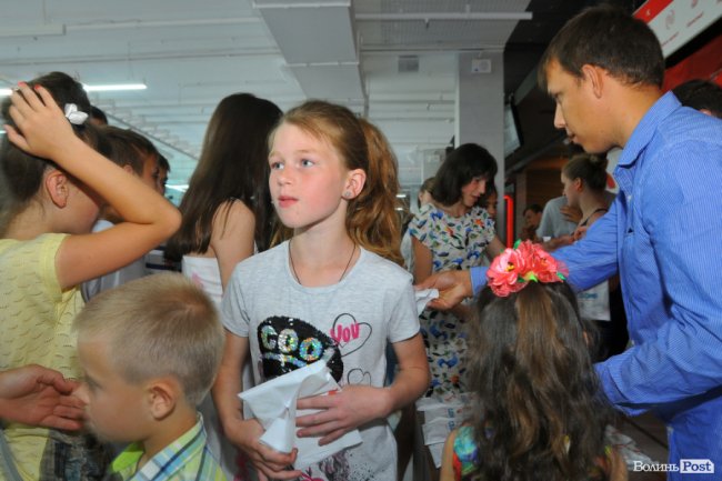 У луцькому «Промені» влаштували свято для дітей. ФОТО