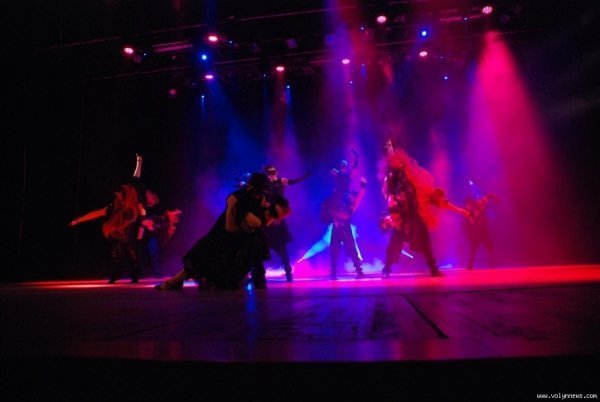 Танці пам’яті Майкла Джексона у Луцьку. ФОТО