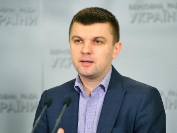Волинський депутат підтримав законопроект щодо зниження акцизів на вживані авто. ВІДЕО