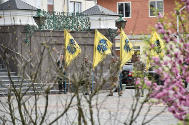 У Луцьку віддали останню шану Героєві Максиму Устимчуку