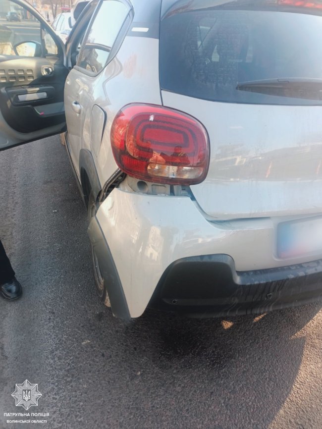 У Луцьку водійка авто спровокувала аварію