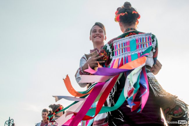 Як колоритні іноземці фестивалили у центрі Луцька. ФОТО