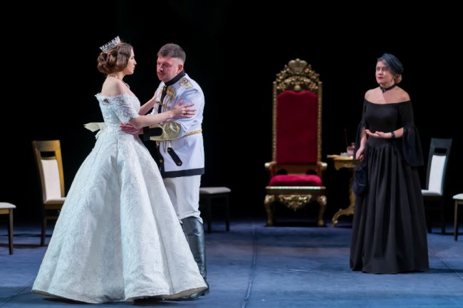 Двобій характерів, у якому глядач впізнає себе: що покажуть у Волинському драмтеатрі 4 – 8 березня