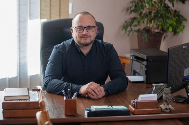 Скільки у Нововолинській міськраді заробляють голова та його заступники