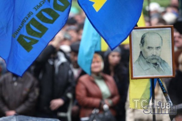 УПА та Бандеру вшанували у Києві ходою. ФОТО