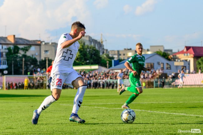 «Волинь» – «Карпати»: великий фотозвіт із нашумілого матчу