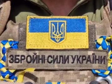 «Ворог піде у землю»: військові 14 ОМБр записали вітання з Днем Незалежності та Днем Прапора. ВІДЕО