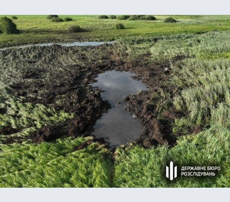 Пілот вчасно катапультувався: ДБР розпочало розслідування аварії винищувача біля Луцька