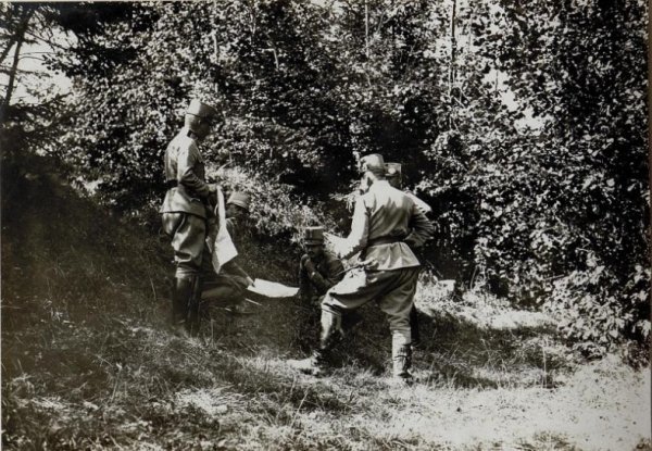 З'явилися унікальні фото останнього Імператора Габсбургів біля Луцька. ФОТО