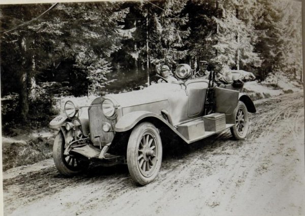 З'явилися унікальні фото останнього Імператора Габсбургів біля Луцька. ФОТО