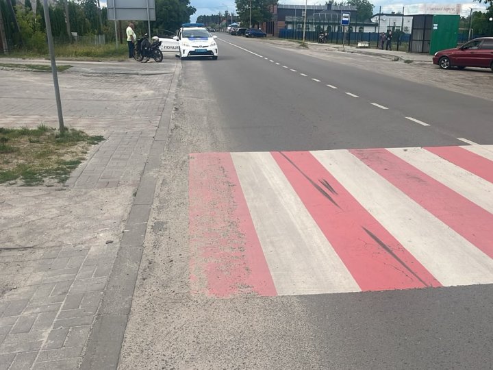 На Волині 16-річний мотоцикліст збив 6-річну дитину