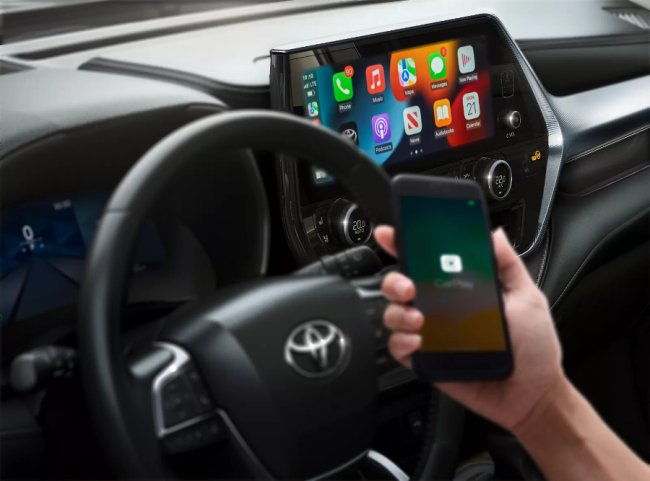 Toyota Highlander: кросовер преміального рівня для великої родини