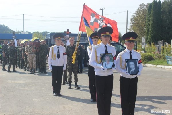  У Луцьку прощалися з загиблими айдарівцями. ФОТО