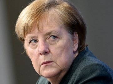 Меркель вперше відреагувала на війну в Україні