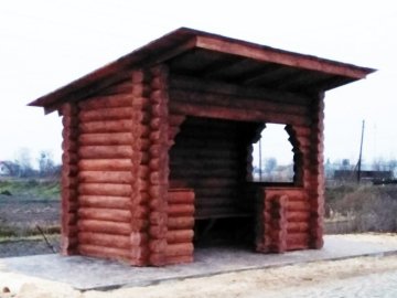 Волинські лісівники встановили дві автобусні зупинки. ФОТО