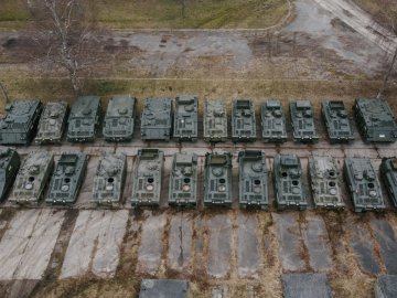 Перші БТР «Spartan», закуплені Фондом Сергія Притули, – вже в Україні