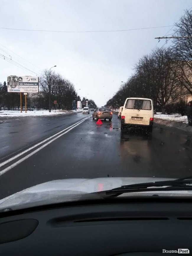 У Луцьку зіткнулися два автомобілі. ФОТО
