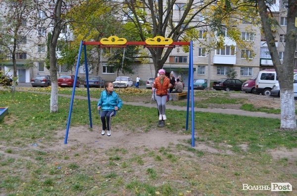 У Луцьку відремонтували двір за 2,5 мільйона. ФОТО