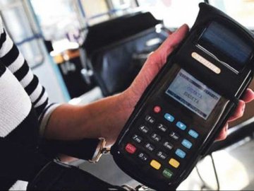 «Це невдалий варіант»: директор ЛПЕ про валідатори у тролейбусах