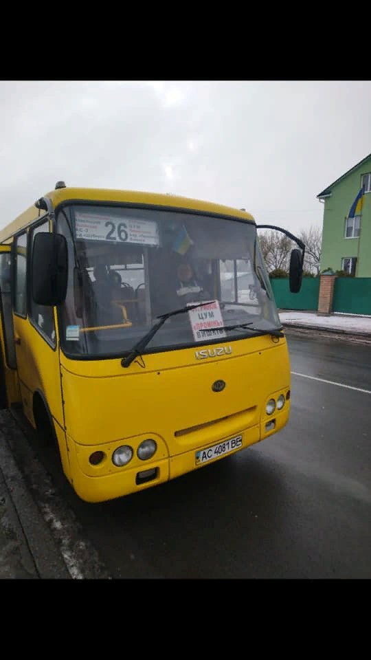 «Виходь і йди пішком», – водій луцької маршрутки вигнав хлопчика із салону