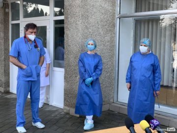 «Спочатку був мандраж»: хто робить перші щеплення від коронавірусу на Волині