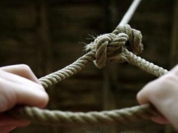 На Волині повісився 21-річний хлопець