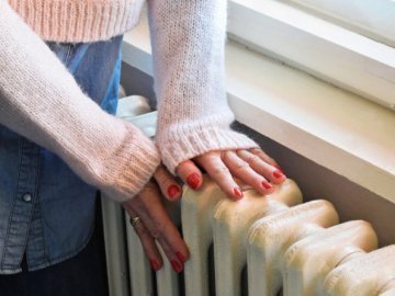 У Луцьку деякі вулиці тимчасово залишились без тепла