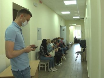 З волинської «інфекційки» звільнили частину медперсоналу. ВІДЕО 