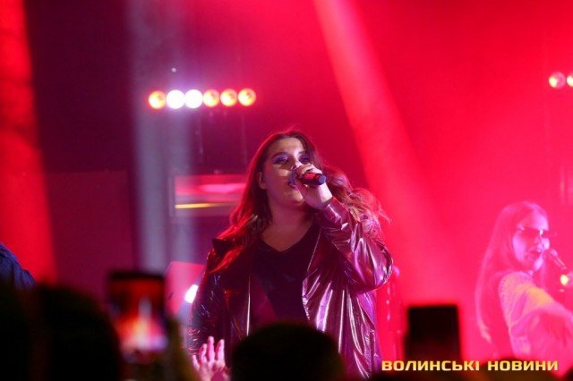 Гурт «KAZKA» у Луцьку підірвав публіку. ФОТО