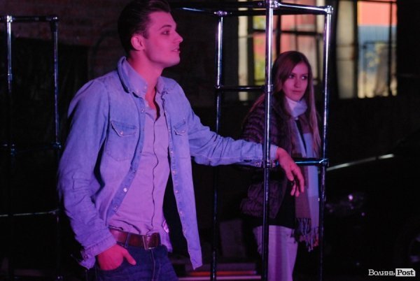 драма для дорослих «Метро»