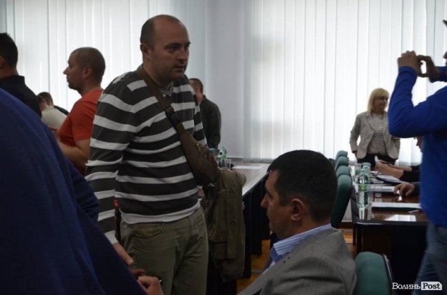 У Луцьку атовці блокують міську раду. ФОТО