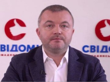 Покровський переніс трансляцію свого звіту через ситуацію в Україні