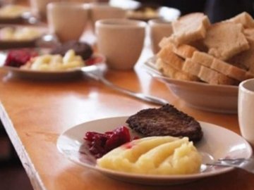 У Любешівському районі учні не отримують харчування у школах