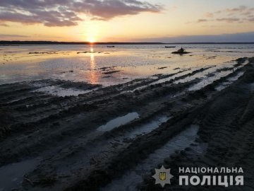 Крадіжки піску з озера Світязь: чи знайшли винних у справі