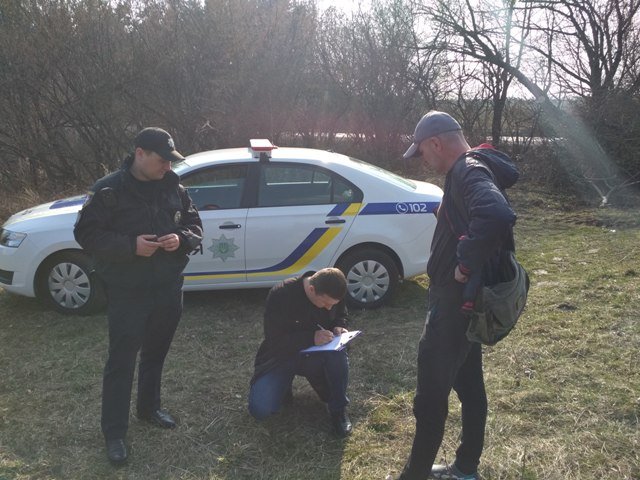 На Волині під час рейду знайшли трьох паліїв трави