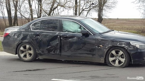 ДТП в Луцькому районі: три автівки не поділили дорогу. ФОТО