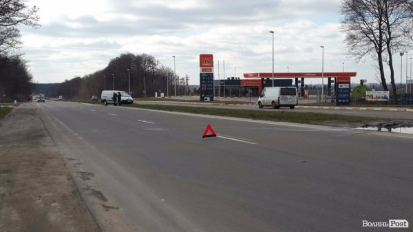 ДТП в Луцькому районі: три автівки не поділили дорогу. ФОТО