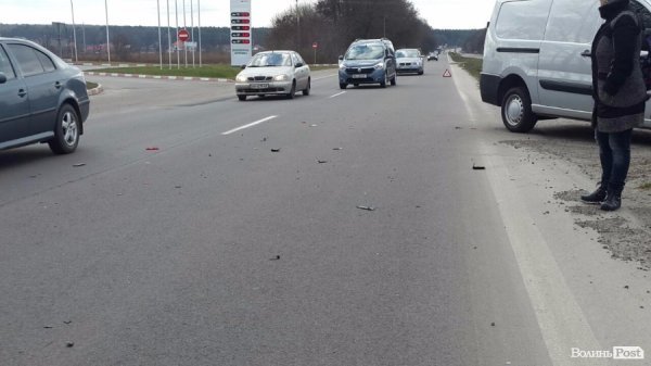 ДТП в Луцькому районі: три автівки не поділили дорогу. ФОТО