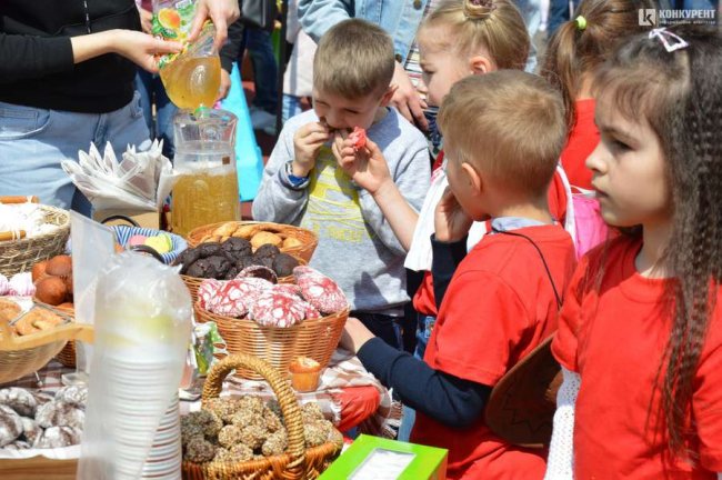 У Луцьку до Дня матері влаштували фестиваль родинної єдності. ФОТО
