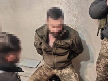 СБУ у Волинській області викрила посадовця ЗСУ, який працював на РФ