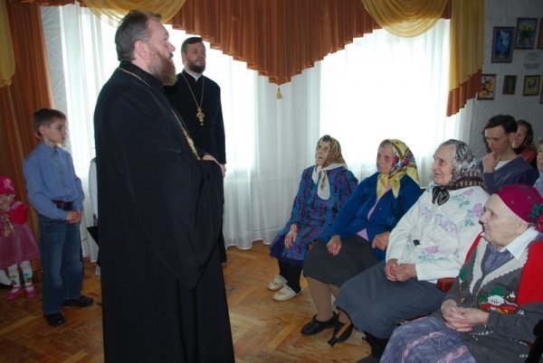 Як волинські священики на Великдень  займалися благодійністю. ФОТО