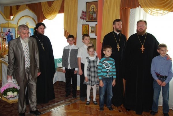 Як волинські священики на Великдень  займалися благодійністю. ФОТО