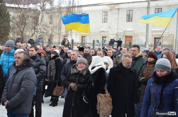 У Луцьку вшанували євромайданівців, убитих в Києві. ФОТО